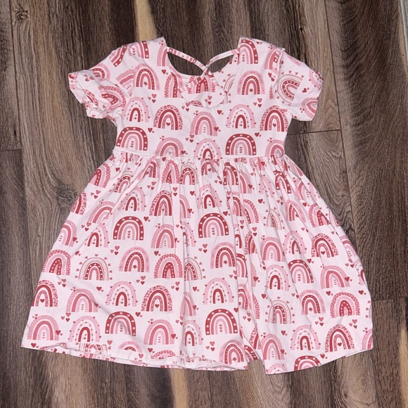 Bella & Omi Girls size 8 Rainbow Heart Tunic Top - Picture 5 of 8